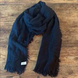 Old Navy Black Textured Scarf